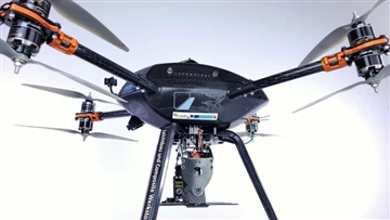 Awstria yn Datblygu Drone Ffotograffiaeth Ffibr Carbon